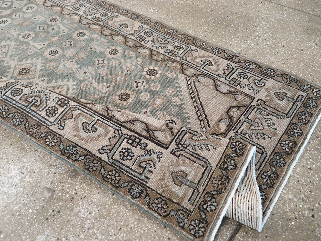 Vintage Persian Malayer Runner, No.32666 - Galerie Shabab