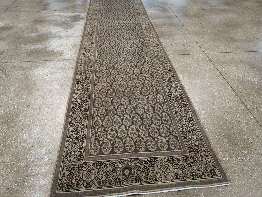 Vintage Persian Malayer Runner, No.32667 - Galerie Shabab