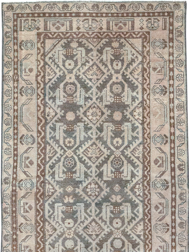 Vintage Persian Malayer Runner, No.32670 - Galerie Shabab