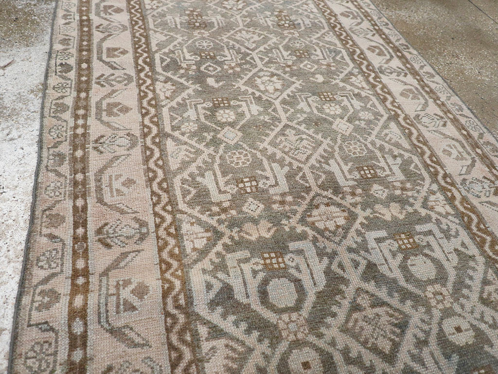 Vintage Persian Malayer Runner, No.32670 - Galerie Shabab