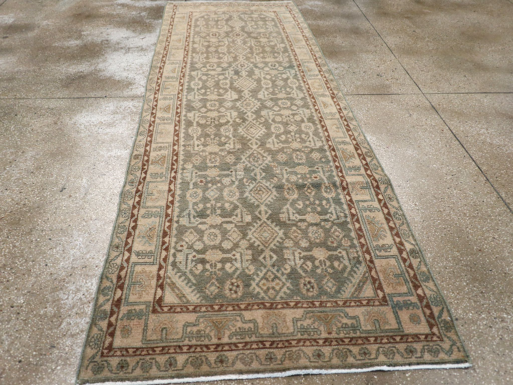 Vintage Persian Malayer Runner, No.32671 - Galerie Shabab