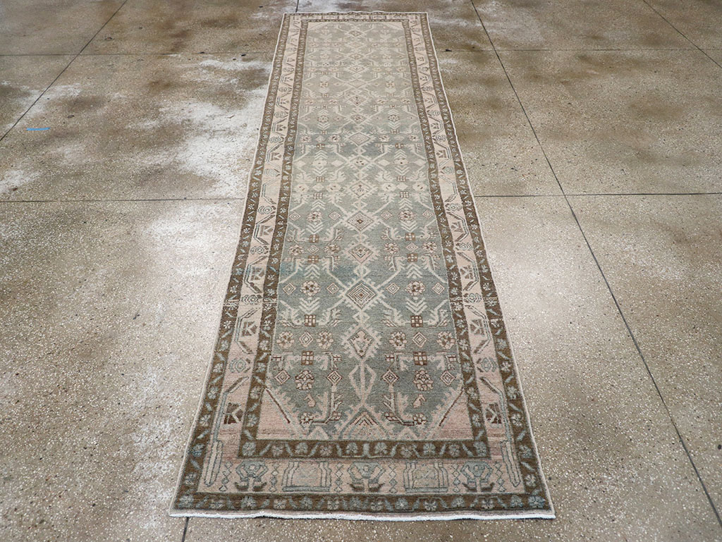 Vintage Persian Malayer Runner, No.32674 - Galerie Shabab