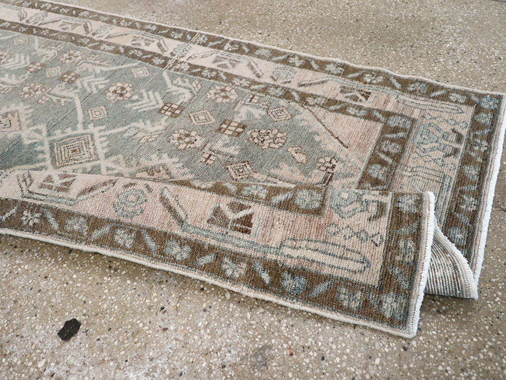 Vintage Persian Malayer Runner, No.32674 - Galerie Shabab