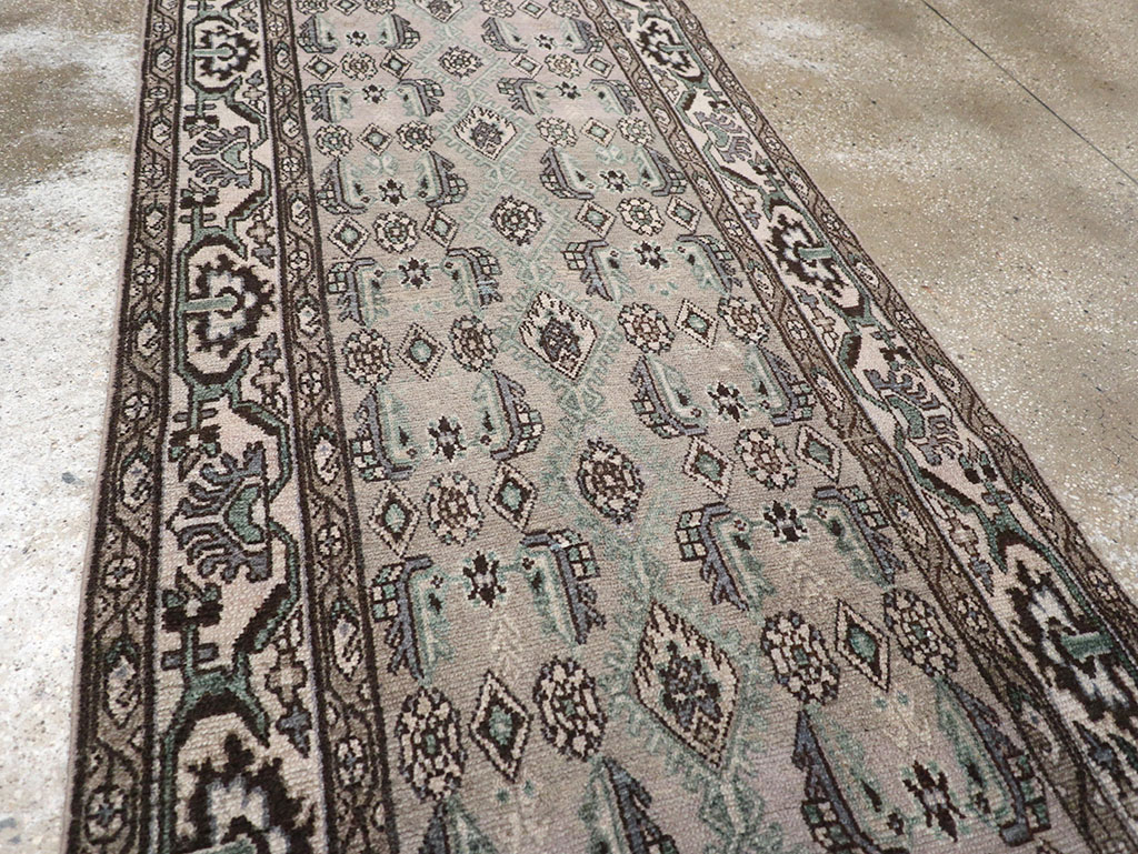 Vintage Persian Malayer Runner, No.32675 - Galerie Shabab