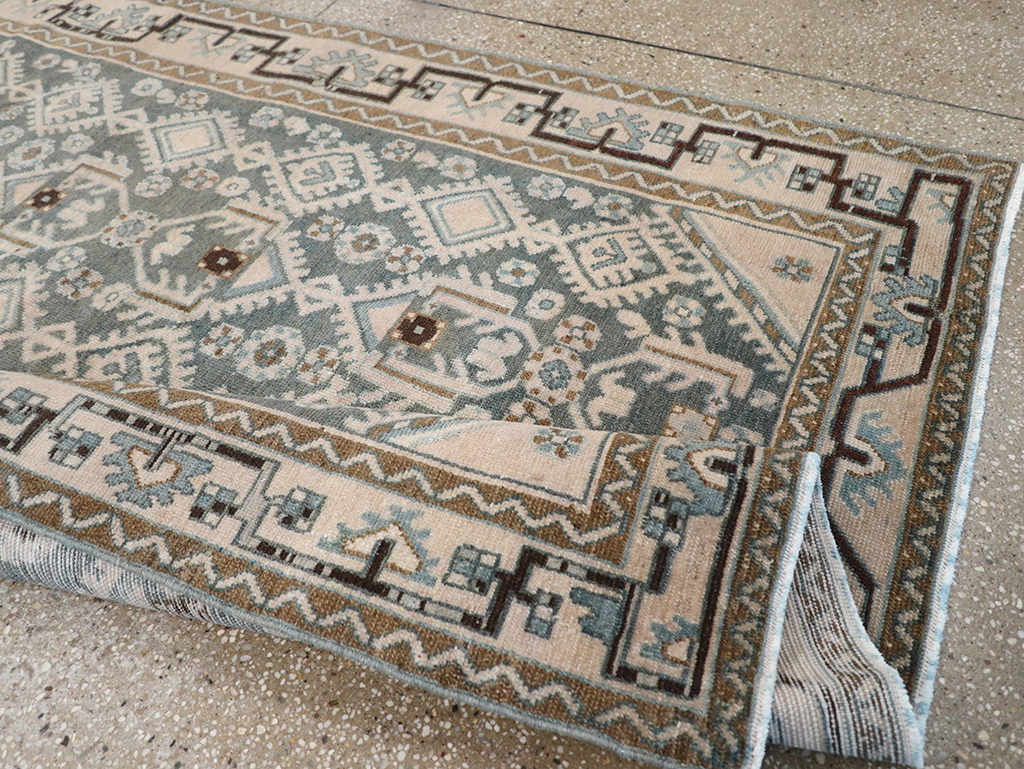 Vintage Persian Malayer Gallery Rug, No.32676 - Galerie Shabab