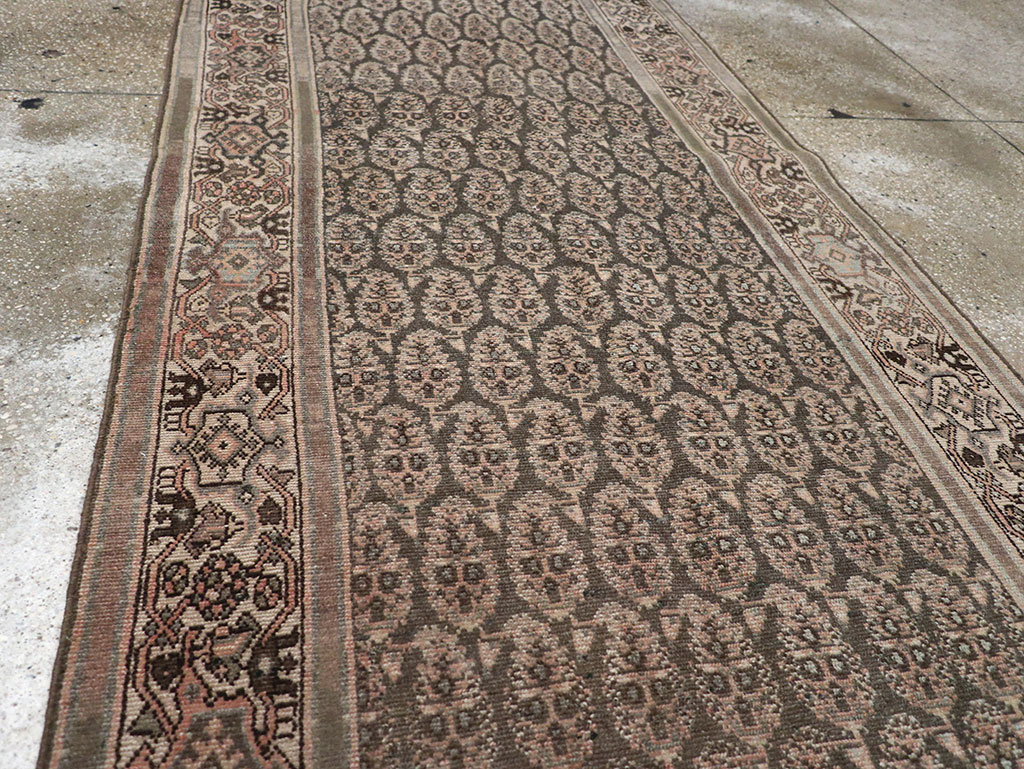 Antique Persian Malayer Long Runner, No.32682 - Galerie Shabab