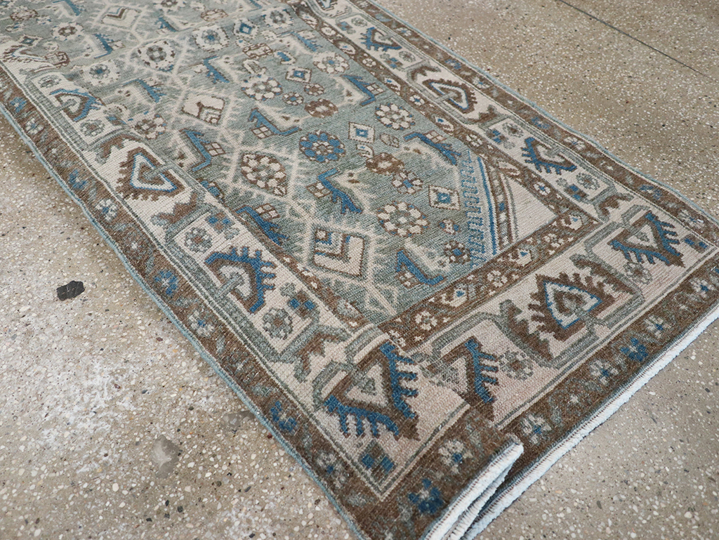 Vintage Persian Malayer Runner, No.32683 - Galerie Shabab