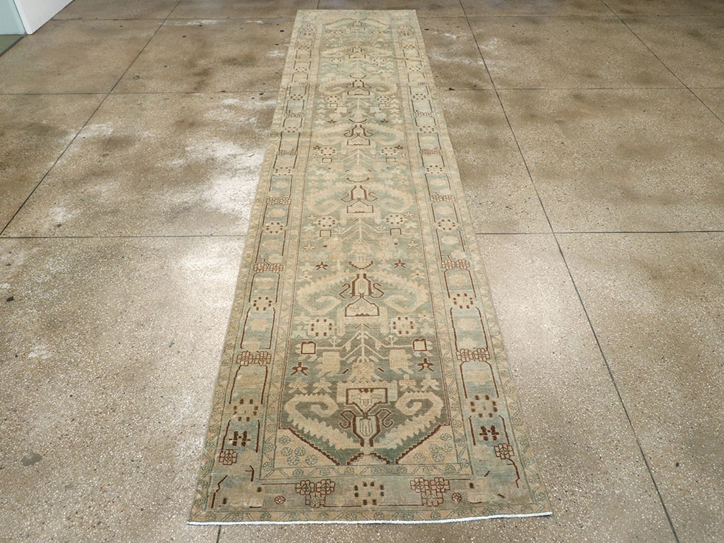 Vintage Persian Malayer Long Runner, No.32687 - Galerie Shabab