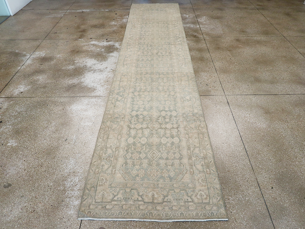 Vintage Persian Malayer Long Runner, No.32688 - Galerie Shabab