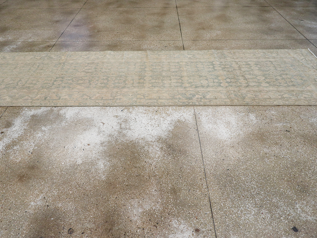 Vintage Persian Malayer Long Runner, No.32688 - Galerie Shabab