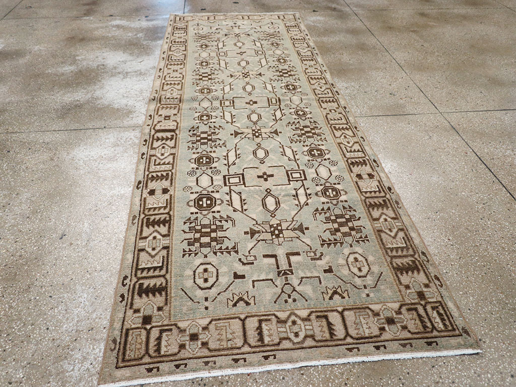 Vintage Persian Malayer Runner, No.32689 - Galerie Shabab