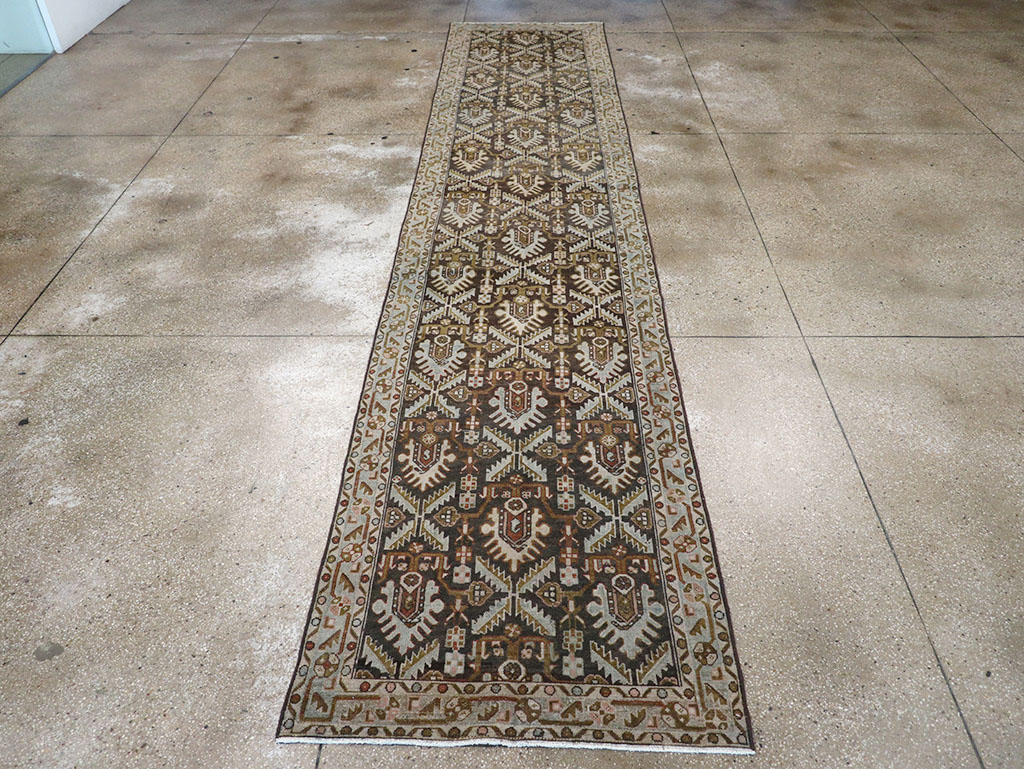 Vintage Persian Malayer Long Runner, No.32692 - Galerie Shabab