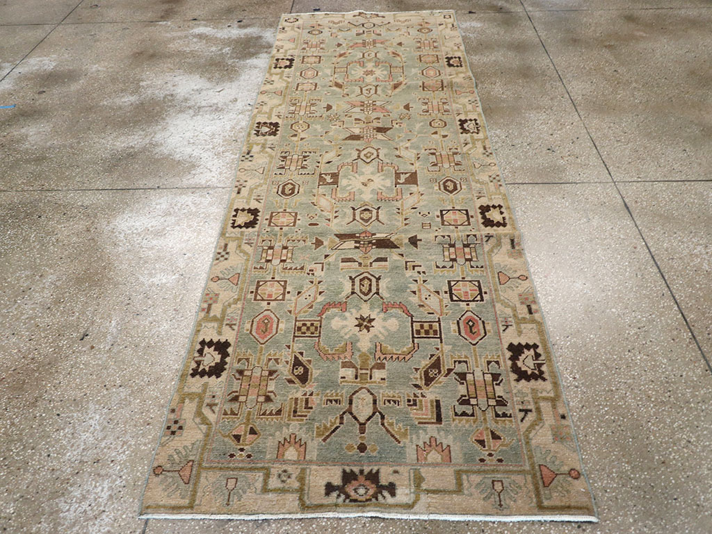 Vintage Persian Malayer Runner, No.32694 - Galerie Shabab