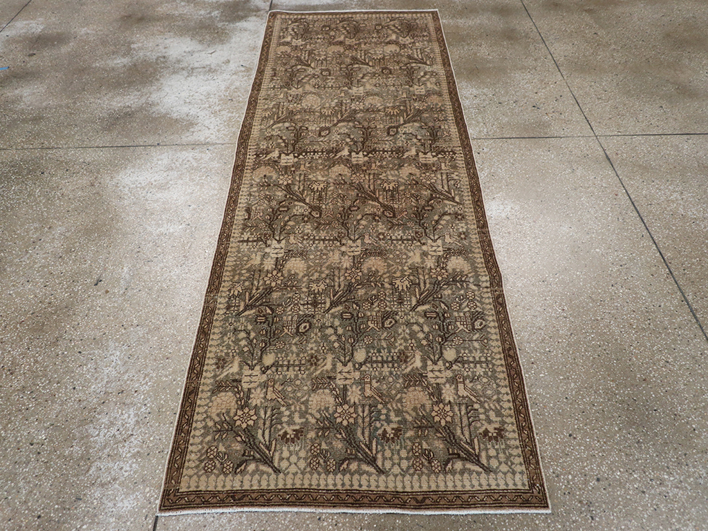 Antique Persian Malayer Runner, No.32696 - Galerie Shabab