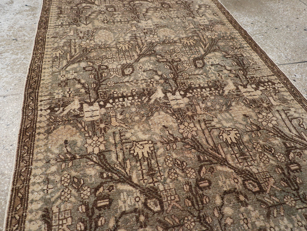 Antique Persian Malayer Runner, No.32696 - Galerie Shabab