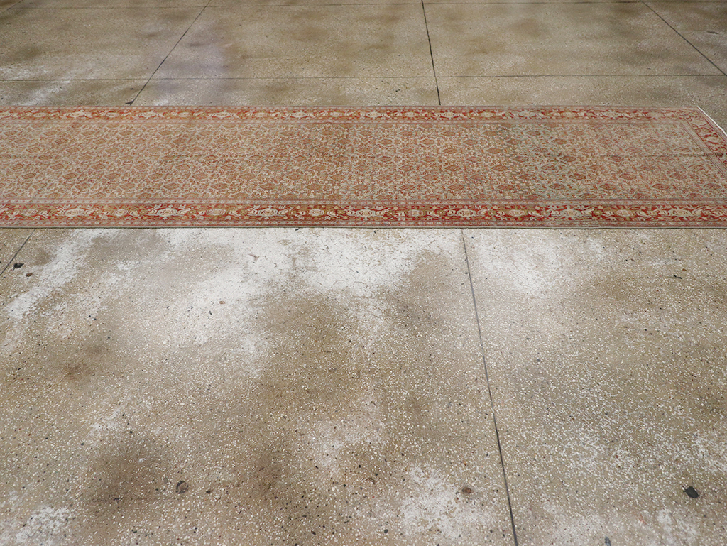 Antique Persian Malayer Long Runner, No.32704 - Galerie Shabab