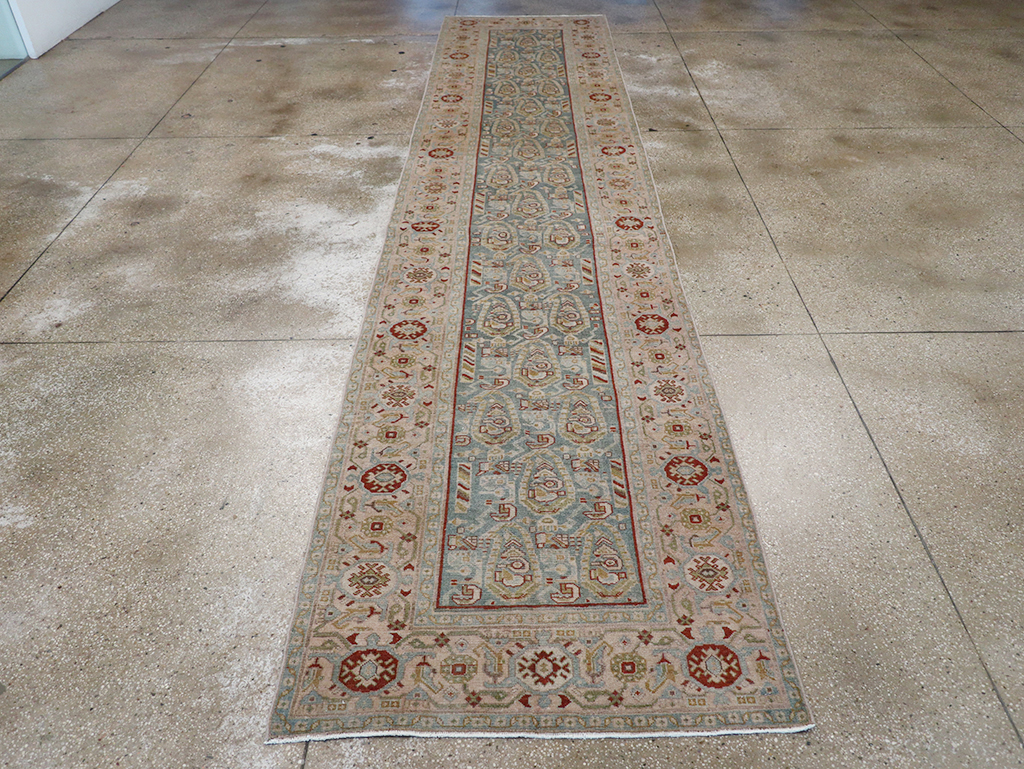 Vintage Persian Malayer Long Runner, No.32705 - Galerie Shabab