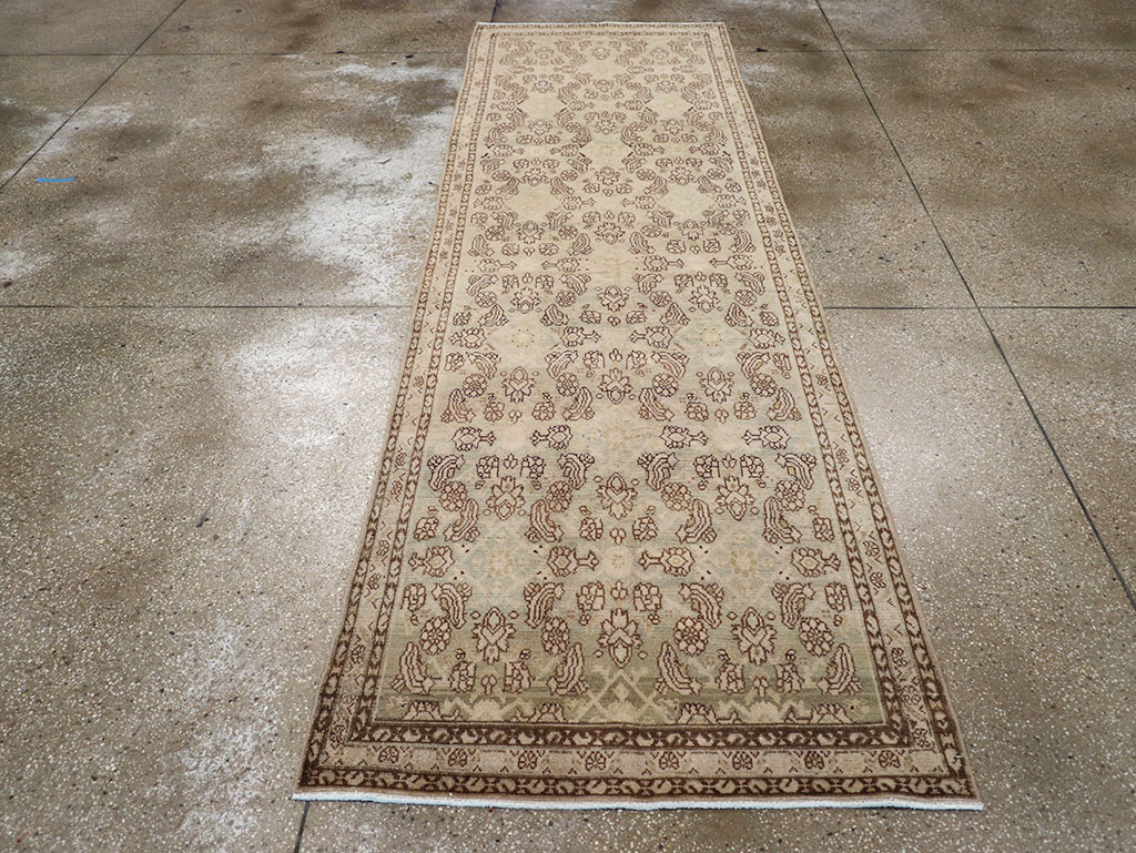 Vintage Persian Malayer Runner, No.32709 - Galerie Shabab