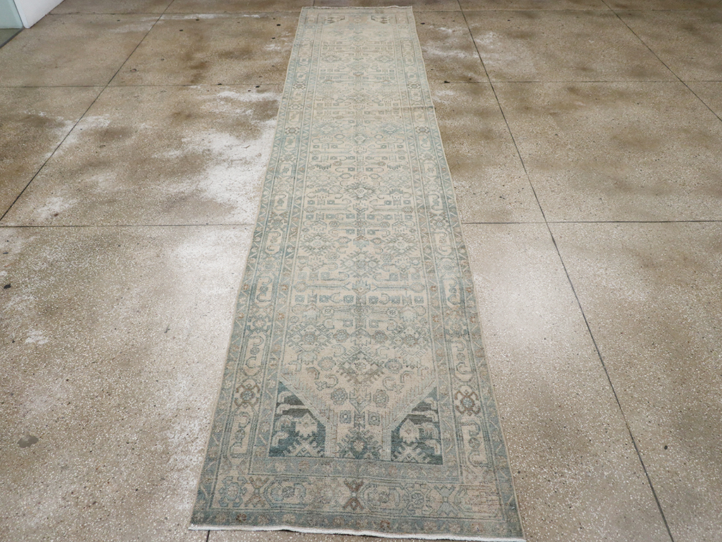 Vintage Persian Malayer Long Runner, No.32720 - Galerie Shabab