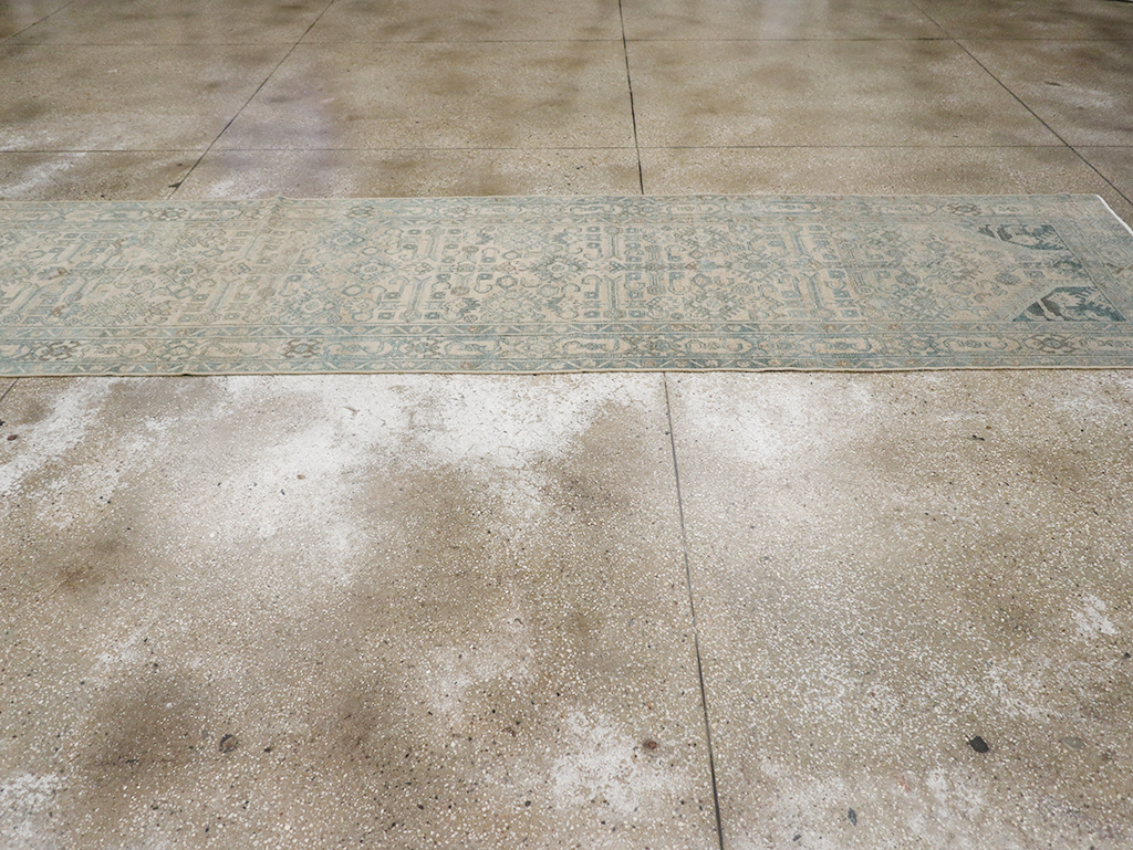 Vintage Persian Malayer Long Runner, No.32720 - Galerie Shabab