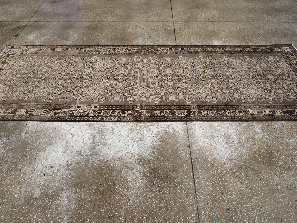 Vintage Persian Malayer Runner, No.32722 - Galerie Shabab