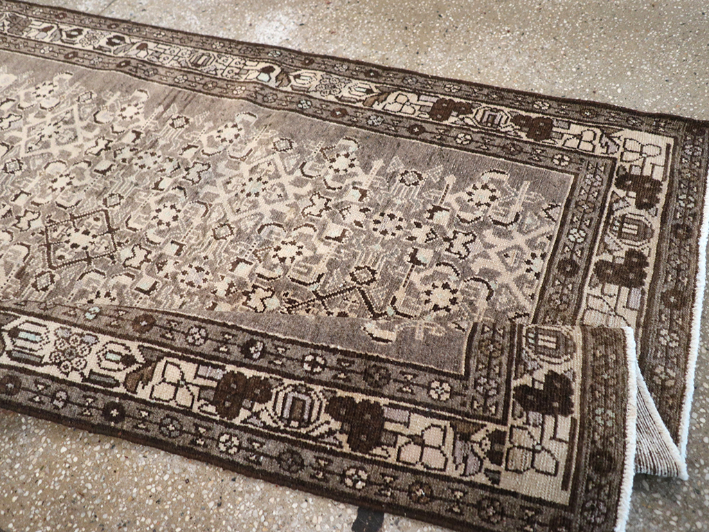 Vintage Persian Malayer Runner, No.32722 - Galerie Shabab