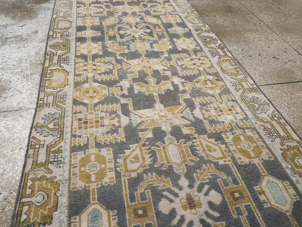 Vintage Persian Malayer Long Runner, No.32725 - Galerie Shabab