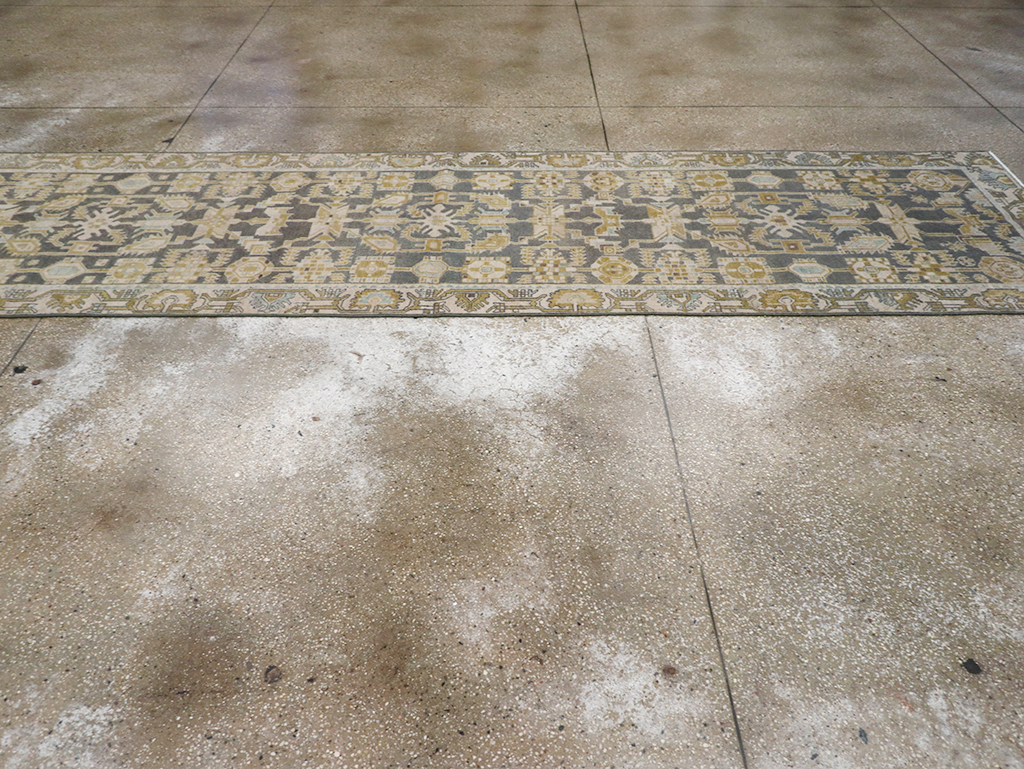 Vintage Persian Malayer Long Runner, No.32725 - Galerie Shabab