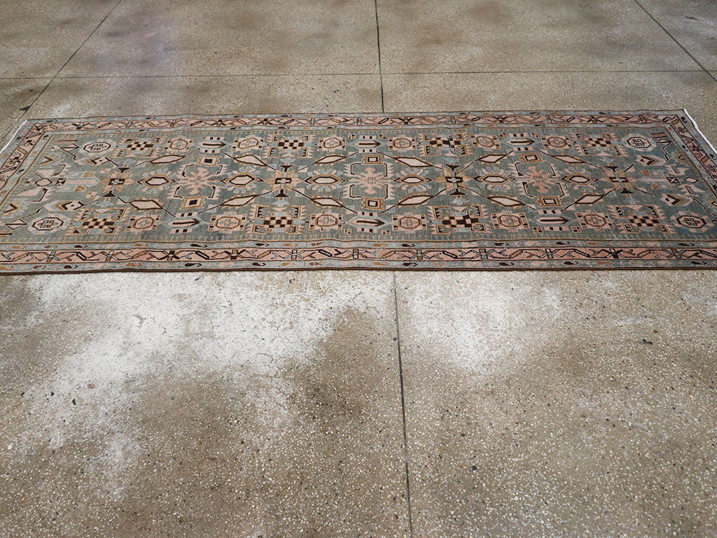 Vintage Persian Malayer Runner, No.32726 - Galerie Shabab