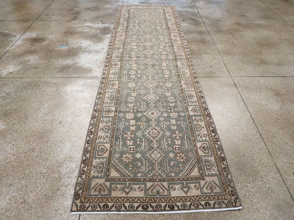Vintage Persian Malayer Runner, No.32729 - Galerie Shabab