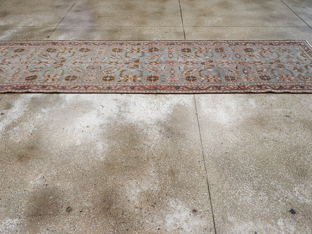 Vintage Persian Malayer Long Runner, No.32735 - Galerie Shabab