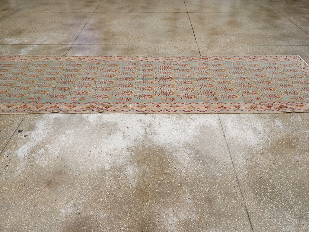Vintage Persian Malayer Runner, No.32737 - Galerie Shabab