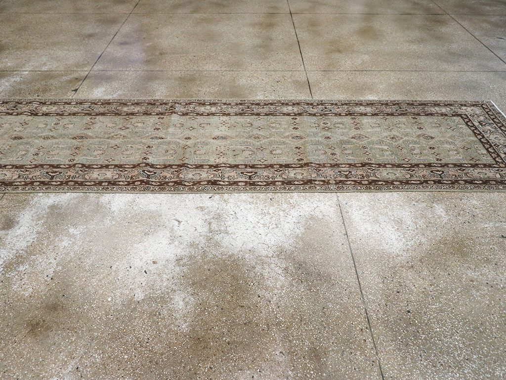 Vintage Persian Malayer Runner, No.32742 - Galerie Shabab