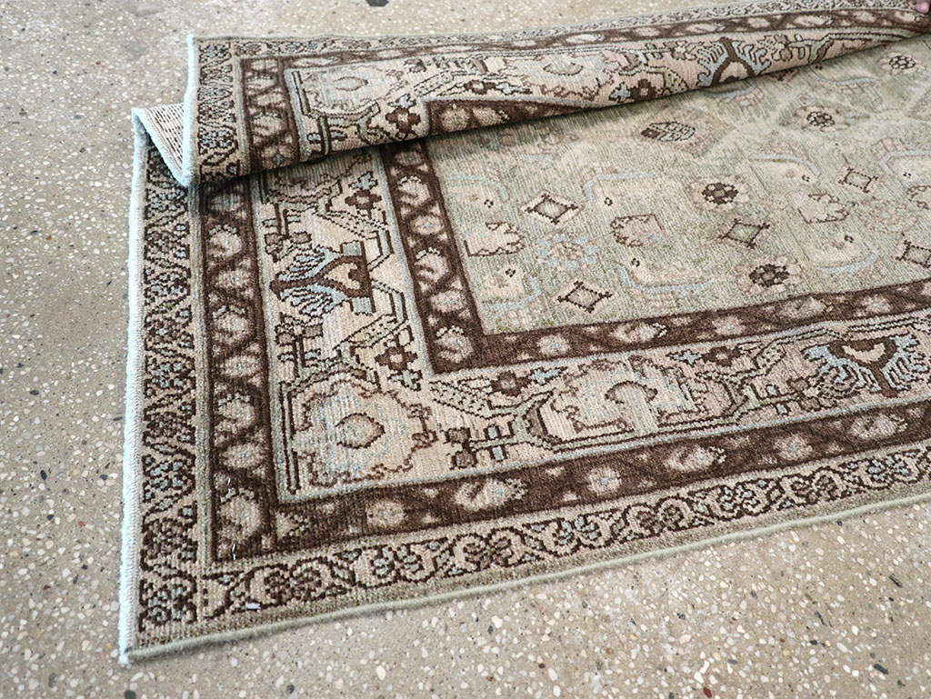 Vintage Persian Malayer Runner, No.32742 - Galerie Shabab