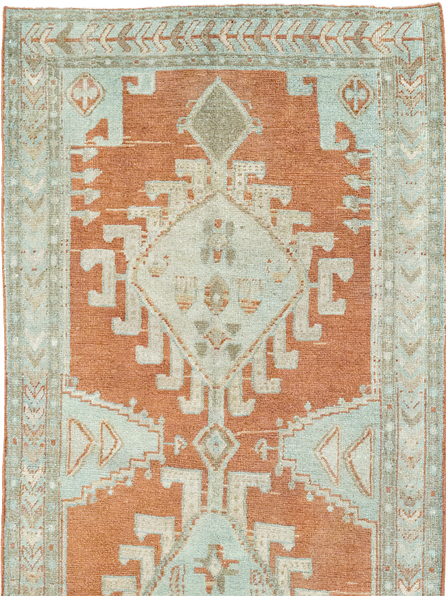 Vintage Persian Veece Accent Rug, No.32744 - Galerie Shabab