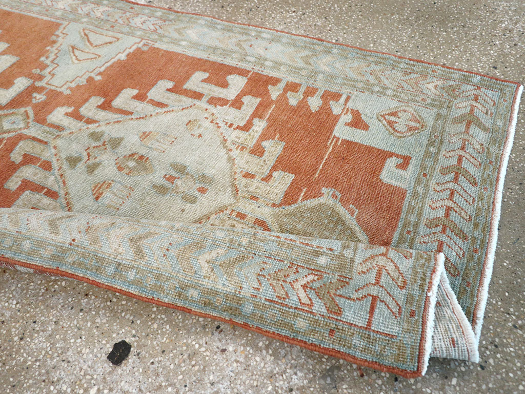 Vintage Persian Veece Accent Rug, No.32744 - Galerie Shabab