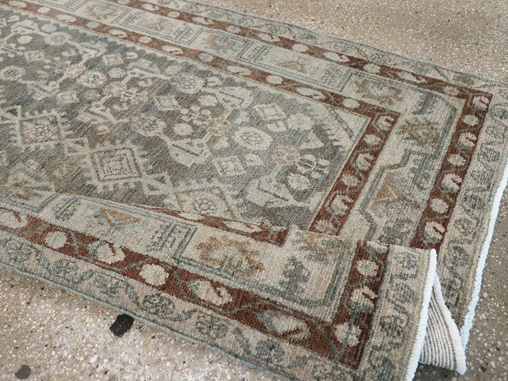 Vintage Persian Malayer Runner, No.32747 - Galerie Shabab