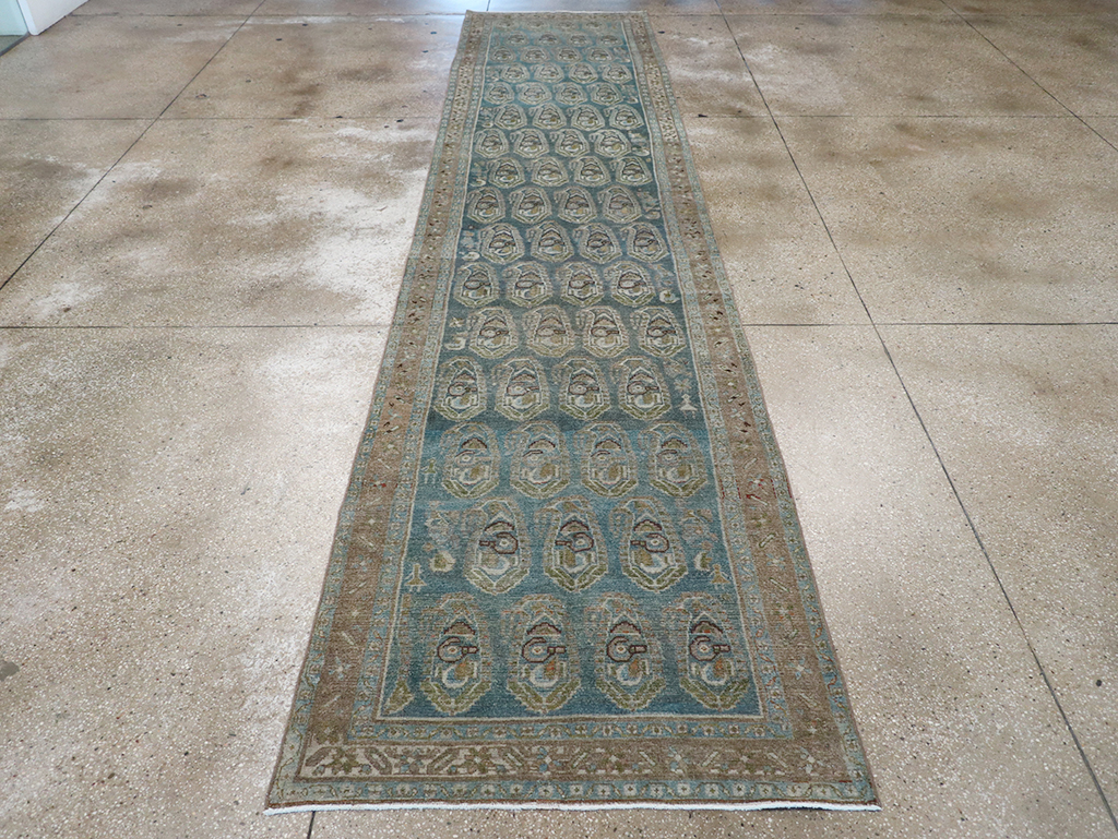 Vintage Persian Malayer Long Runner, No.32751 - Galerie Shabab