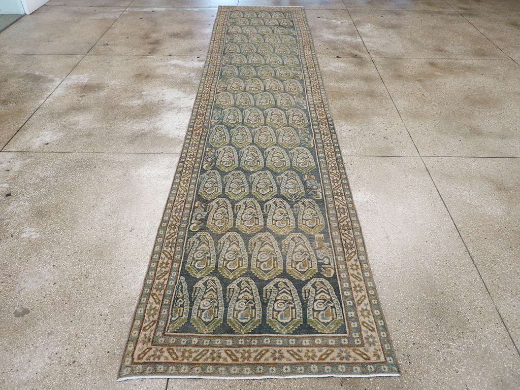 Vintage Persian Malayer Long Runner, No.32752 - Galerie Shabab