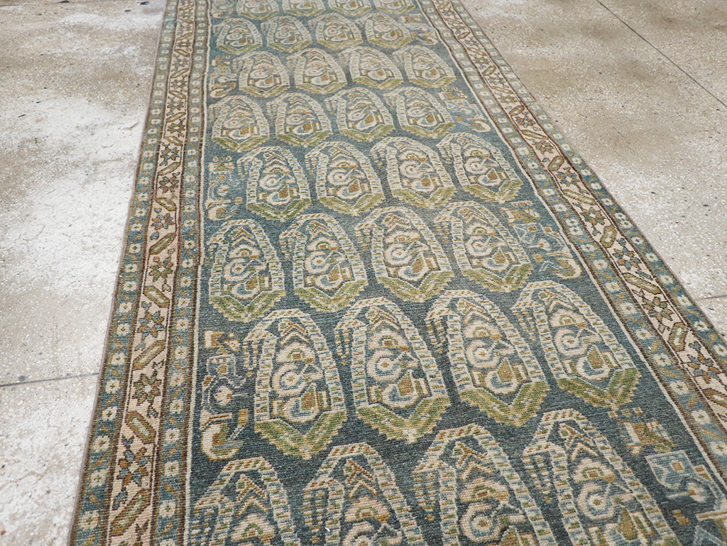 Vintage Persian Malayer Long Runner, No.32752 - Galerie Shabab