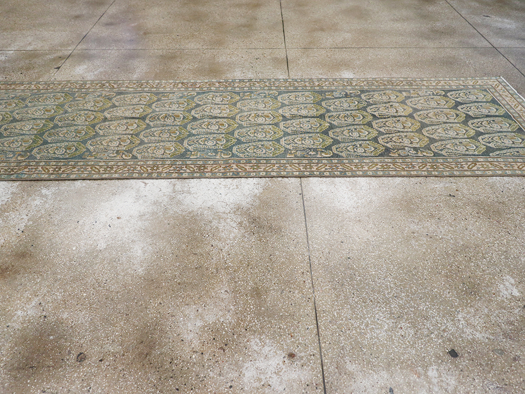 Vintage Persian Malayer Long Runner, No.32752 - Galerie Shabab