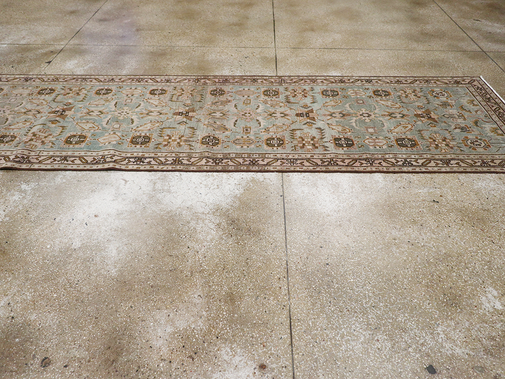 Vintage Persian Malayer Long Runner, No.32757 - Galerie Shabab