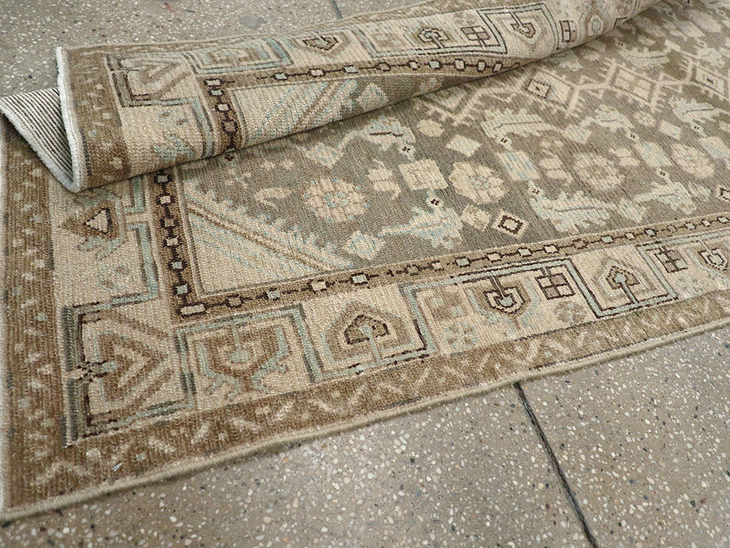 Vintage Persian Malayer Runner, No.32758 - Galerie Shabab