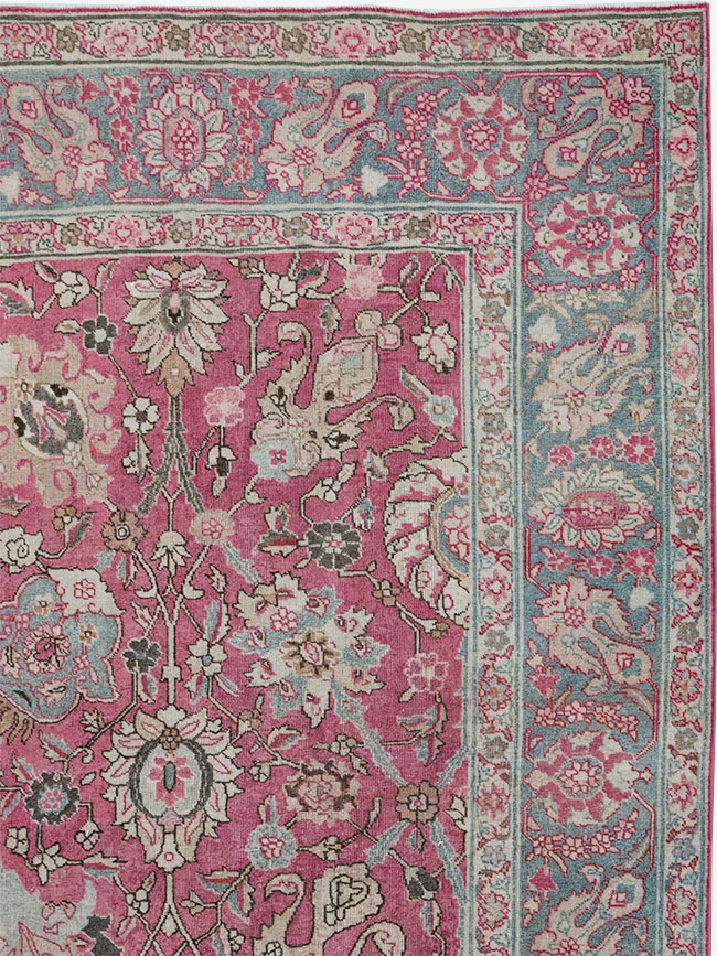 Antique Persian Tabriz Accent Carpet, No.32760 - Galerie Shabab