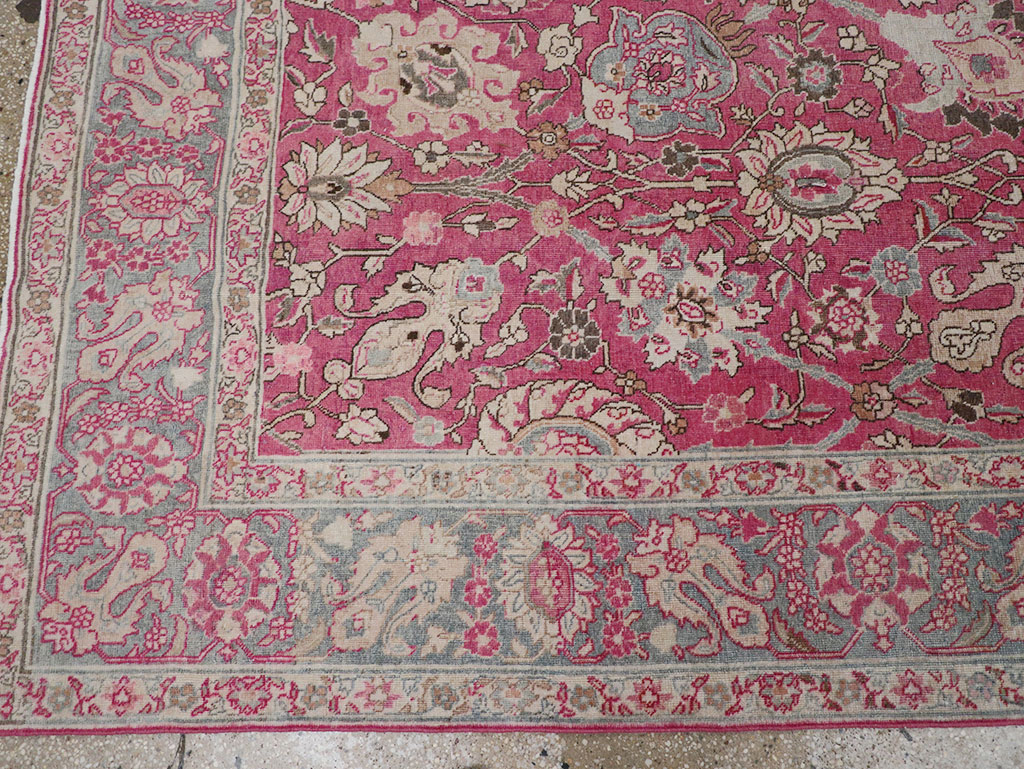 Antique Persian Tabriz Accent Carpet, No.32760 - Galerie Shabab