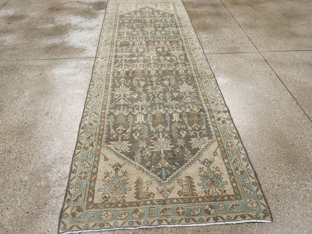 Vintage Persian Malayer Runner, No.32762 - Galerie Shabab
