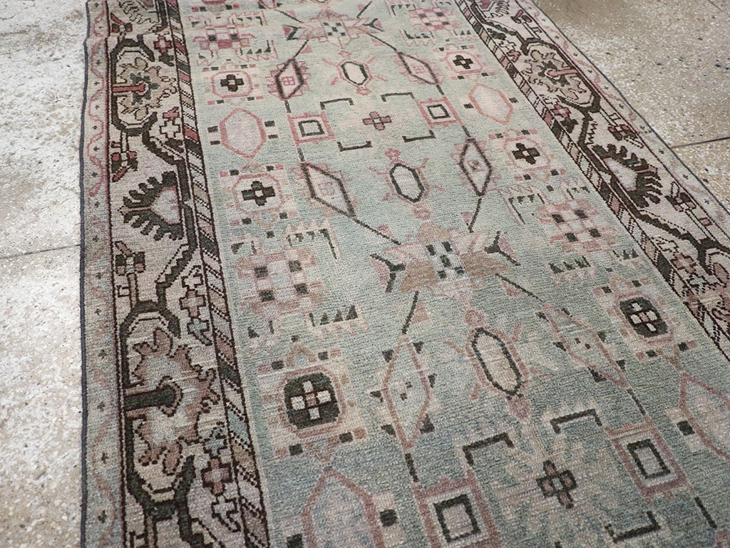 Vintage Persian Malayer Runner, No.32765 - Galerie Shabab