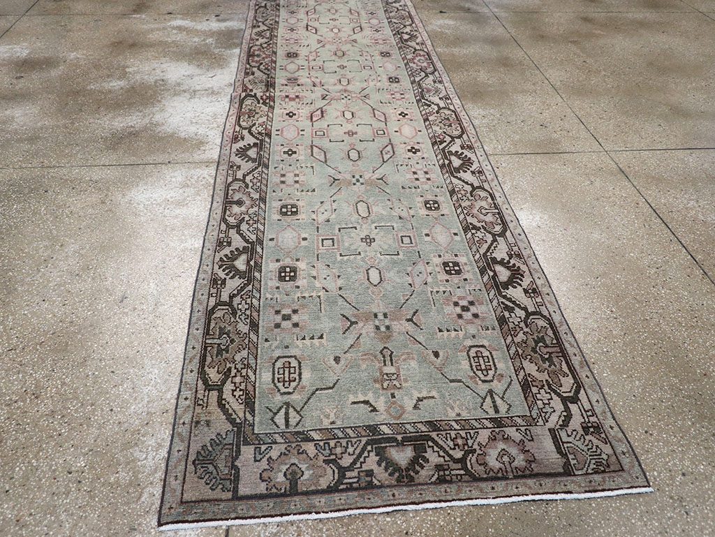 Vintage Persian Malayer Runner, No.32765 - Galerie Shabab