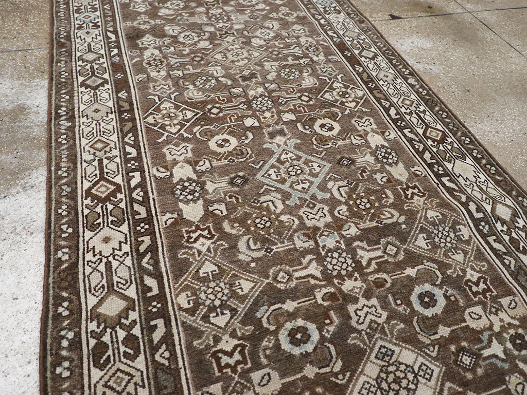 Vintage Persian Malayer Runner, No.32766 - Galerie Shabab