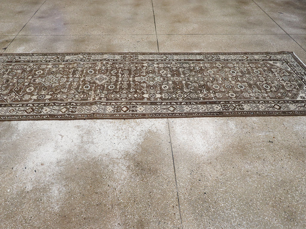 Vintage Persian Malayer Runner, No.32766 - Galerie Shabab